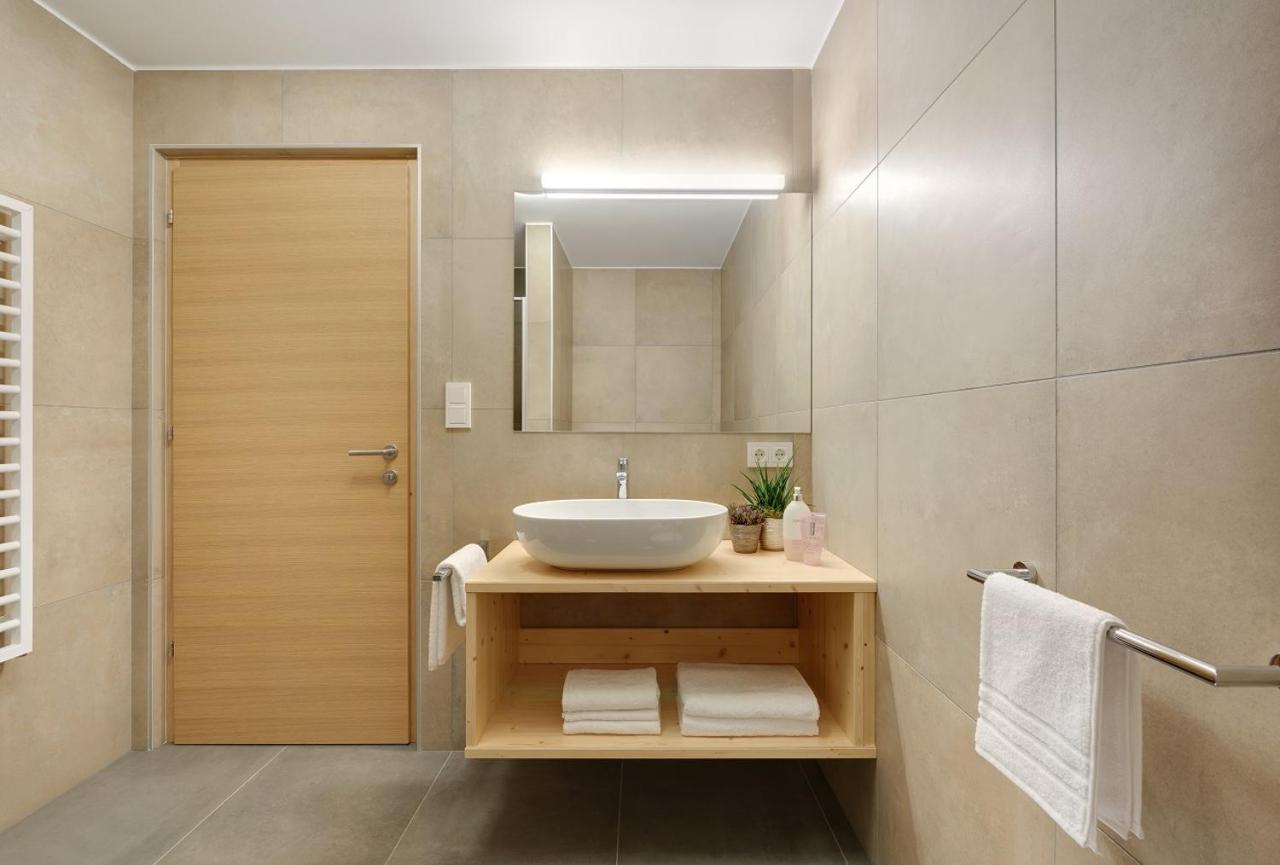 Ariala Apartments Фалцес Екстериор снимка